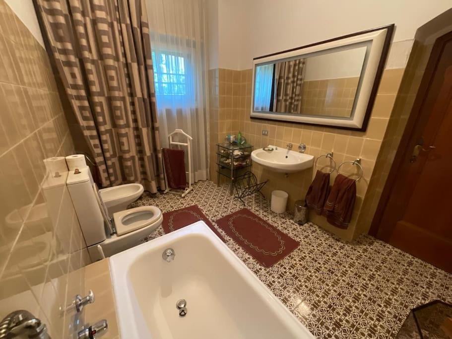 Domus Aurea Apartment Bolzano Luaran gambar