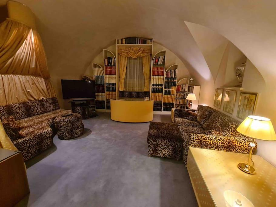 Domus Aurea Apartment Bolzano Luaran gambar